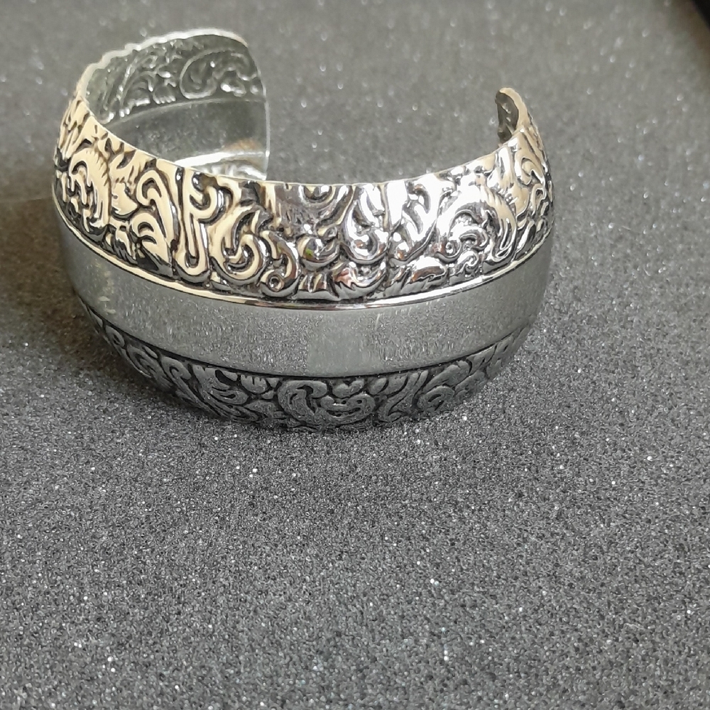 Lia Sophia 'Concord' Silver Cuff Bracelet